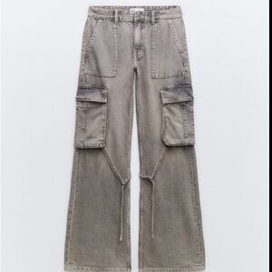 Mid rise cargo jeans